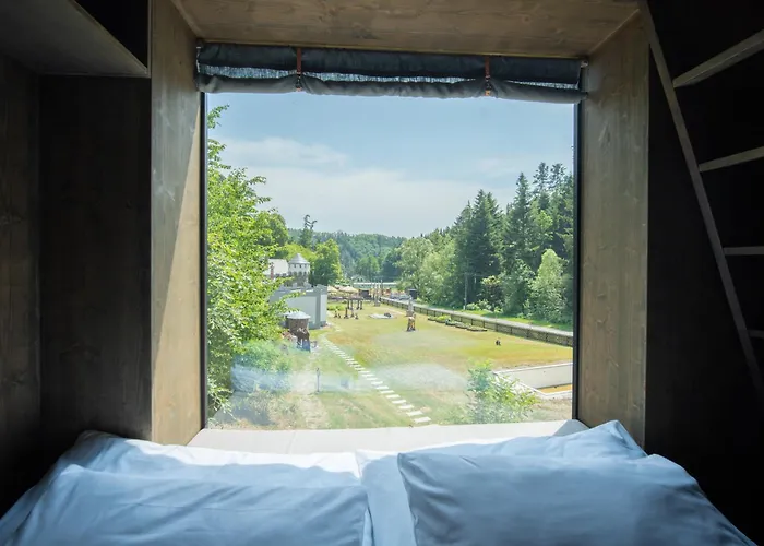 Hrad Kunzov Glamping & & Restaurant Campeggio Přerov